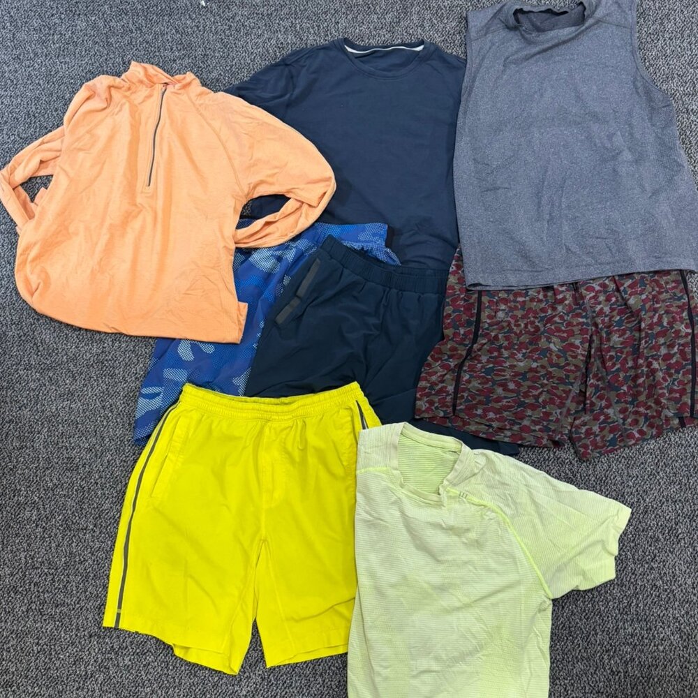 Lululemon Athletica Mens COLOR work out bundle size L